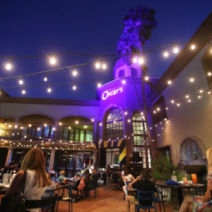 Image of the venue: Oscar's