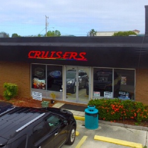 Image of the venue: Cruisers Lounge