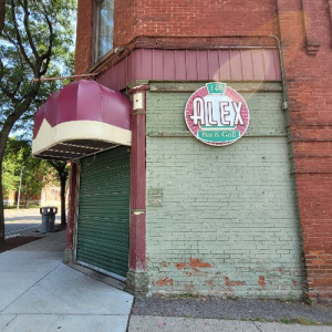 Image of the venue: 140 Alex Bar