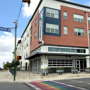 Image of the venue: Luther's Cafe